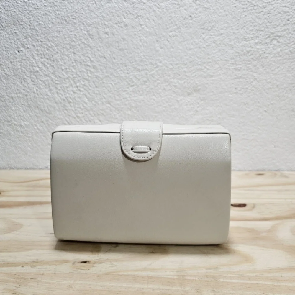 Vtg Lisette New York‎ Women's Leather White Clutch Shoulder Strap Bag